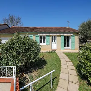  Hébergement de vacances Jolie Maison - Calme - Jardin - France